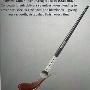 Blissful B607 Concealer Brush